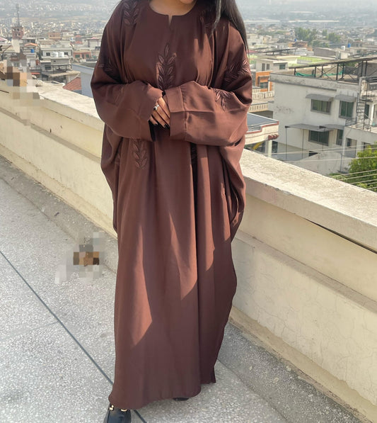 🌙 Maah E Taban – Where the Moonlight Meets Modesty ✨